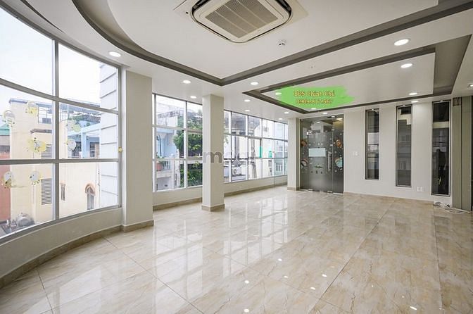 Hình ảnh Lô góc, 7 tầng, thang máy, có hầm, DTSD 650m2, vị trí KD VP, Spa, TMV