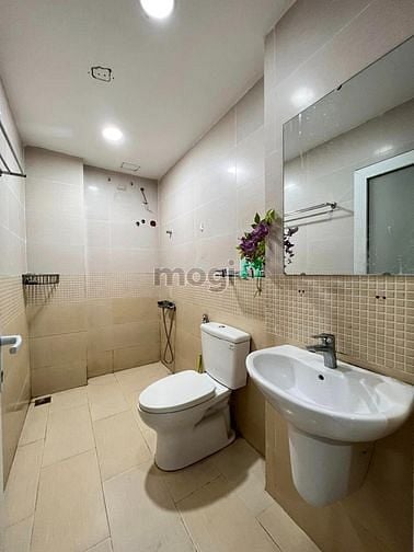 Hình ảnh Mb6623 nạp rút nhanh chóng Oriental Plaza 2pn 2wc full NT quận Tân Phú 2,250 tỷ 90m2