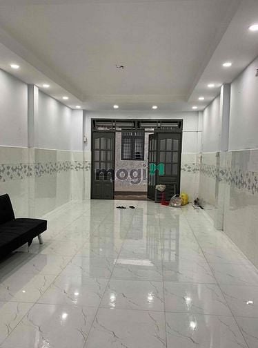 Hình ảnh Cho thuê nhà nguyên căn Mặt tiền Lạc Long Quân, P5, Q11. DT: 4x14m