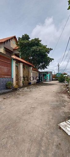 Hình ảnh Chính chủ bán gấp Đất 1000m2 Full thổ cư Nguyễn Thị Tú sát MT