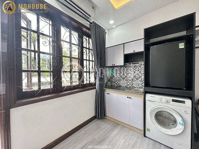Hình ảnh Siêu phẩm mới xây thoáng mát ngay trung tâm Bình Thạnh