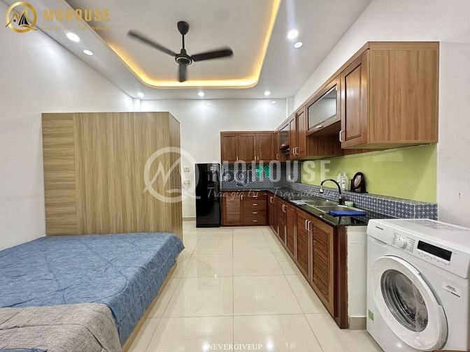 Hình ảnh Siêu phẩm mới xây thoáng mát ngay trung tâm Bình Thạnh