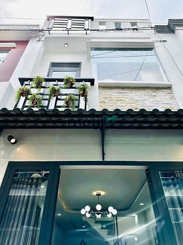 Hình ảnh Bể trái phiếu bán nhà XÓM CHIẾU Q4, 50m2 giá chỉ còn 1,49 tỷ