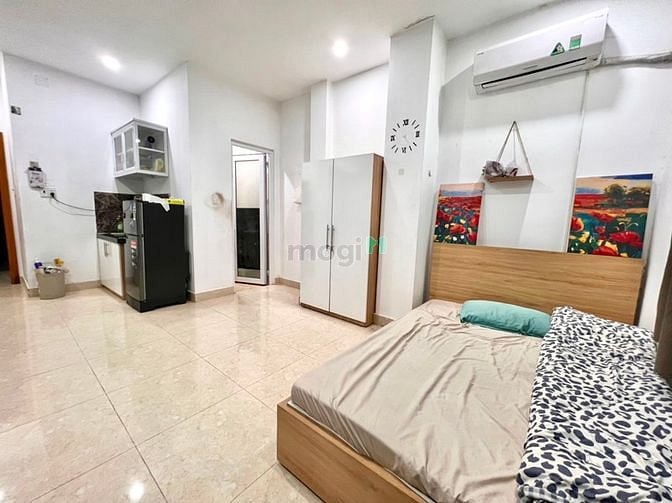 Hình ảnh Mb6623 nạp rút nhanh chóng studio ban công siêu lớn full nt Tôn Đản quận 4