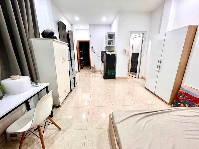 Hình ảnh Mb6623 nạp rút nhanh chóng studio ban công siêu lớn full nt Tôn Đản quận 4