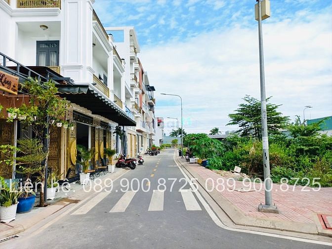 Hình ảnh Em Cần Bán Gấp Lô 60m2 Đất Quận Trong KDC Sầm Uất Gần Nhiều Tiện Ích