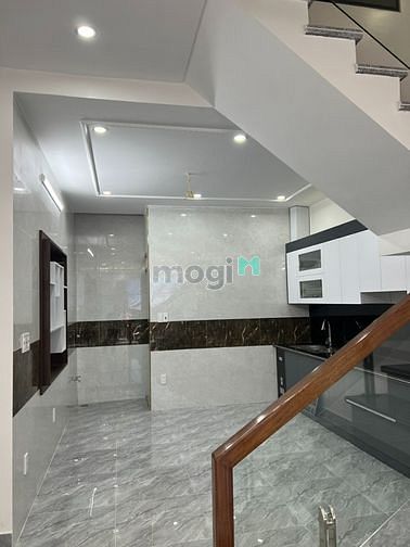 Hình ảnh Bán nhà Nguyễn Văn Hới - ô tô đỗ cửa