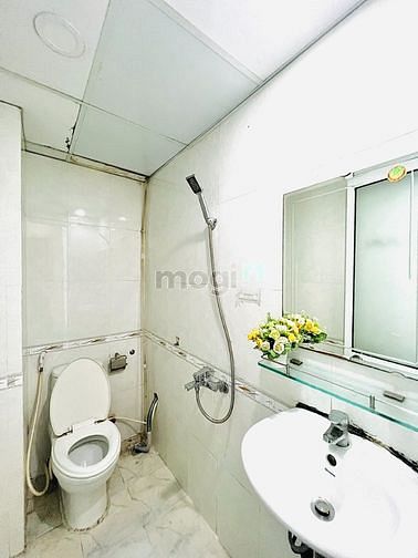 Hình ảnh Gần KCN Tân Bình phòng full nội thất - thang máy giá có giảm