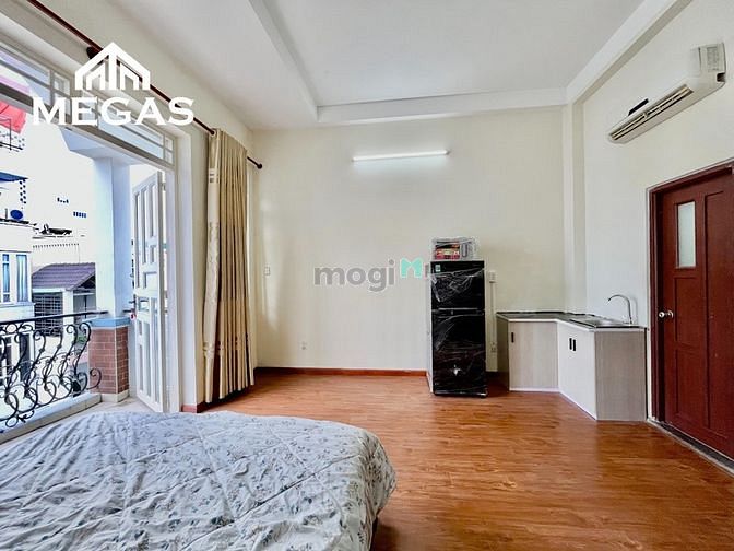 Hình ảnh Cho thuê Trang Chủ MB66.COM / Đăng Ký Tặng 66K Studio Đầy đủ NT ngay Dương Quảng Hàm ban công lớn