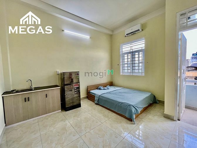 Hình ảnh Cho thuê Trang Chủ MB66.COM / Đăng Ký Tặng 66K Studio Đầy đủ NT ngay Dương Quảng Hàm ban công lớn