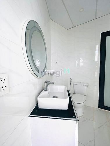 Hình ảnh Ban công thoáng mát, đầy đủ tiện nghi, ngay đây chứ đâu, studio gần td