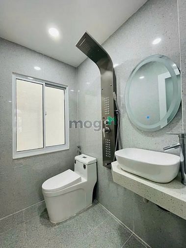 Hình ảnh Nhà đẹp 1/ Q4 Tôn Đản, P8 45m2 sổ riêng giá tốt