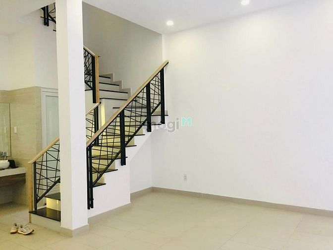 Hình ảnh Nhà đường LÊ VĂN SỸ- 4 TẦNG- 6 PHÒNG- HXH- CÁCH MT 10M- 65m2 nhỉnh 11