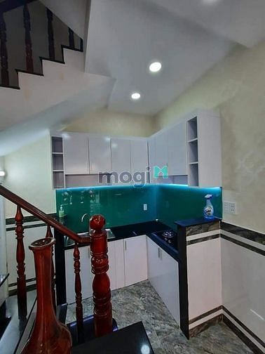 Hình ảnh [Hiếm] Bán nhà 4 tầng, 30m2, đường Trần Hữu Trang, P.10