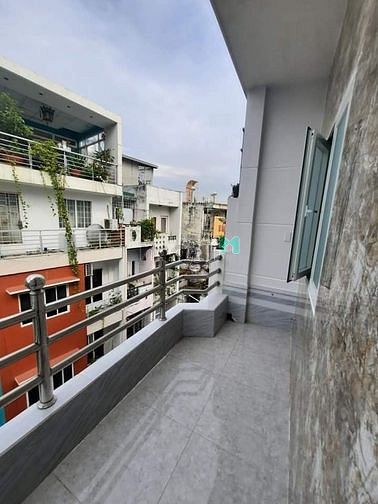 Hình ảnh [Hiếm] Bán nhà 4 tầng, 30m2, đường Trần Hữu Trang, P.10
