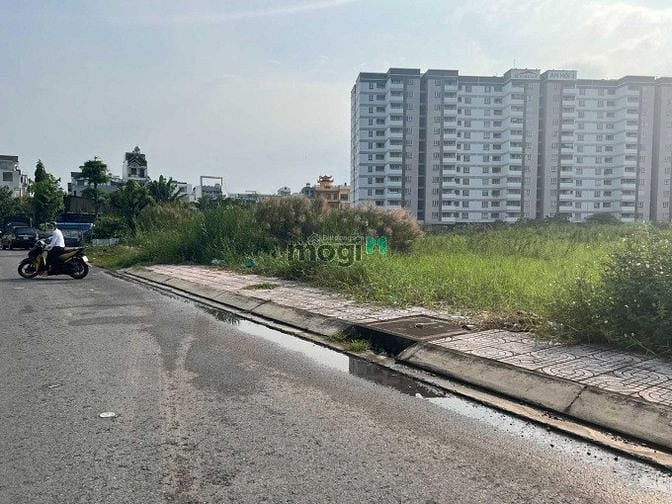 Hình ảnh Cần bán gấp 20 nền ở đường Nguyễn Đăng Đạo - Quận 2. 85m²/2tỷ3. Sổ sẵn