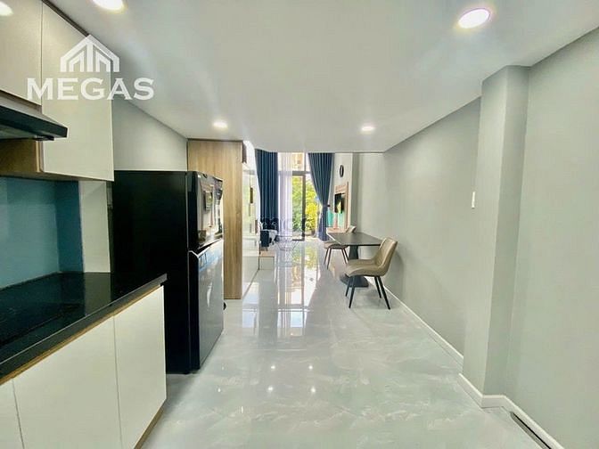 Hình ảnh CHDV mới xây nằm ngay sân golf Tân Sơn Nhất
