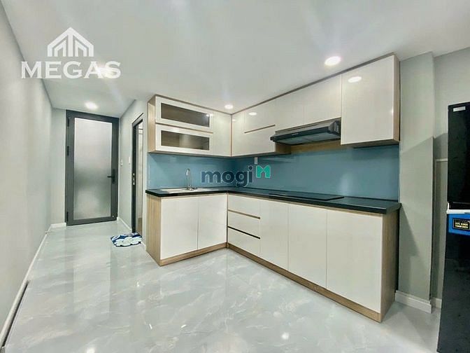 Hình ảnh CHDV mới xây nằm ngay sân golf Tân Sơn Nhất