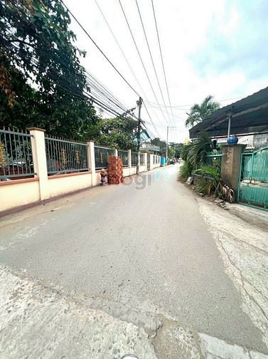 Hình ảnh Bán Lô Đất 100m Sổ riêng. Full Thổ Cư. Giáp Quận 9