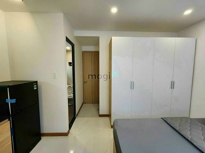 Hình ảnh CH SAIGON ROYAL Q4 full nội thất,70m2,2pn,2tolet,1ty247,có sổ riêng