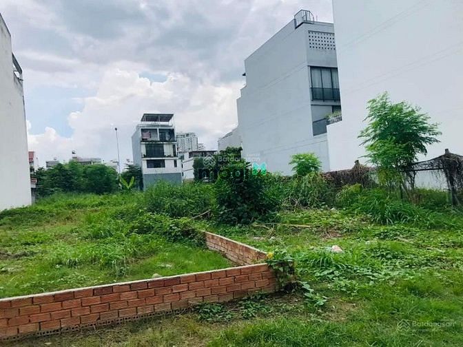 Hình ảnh Cần bán lô đất diện tích 90m²/2tỷ5 đường Lê Hữu Kiều,Quận 2. Sổ sẵn