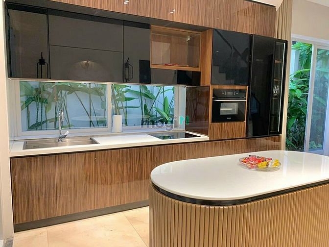 Hình ảnh Cho thuê nhà sân vườn 4 phòng ngủ