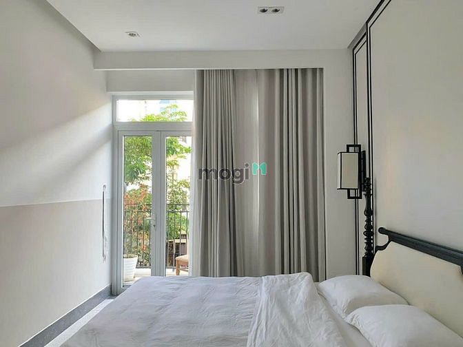 Hình ảnh Cho thuê nhà sân vườn 4 phòng ngủ