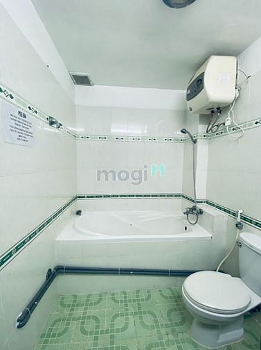 Hình ảnh Cho thuê CH Studio, Full NT,bồn tắm, cửa sổ, thang máy, Yersin, Quận 1