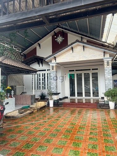 Hình ảnh Nhà 2 mặt tiền , 3PN, DT: 15m*25m, đường Nguyễn Phúc Chu