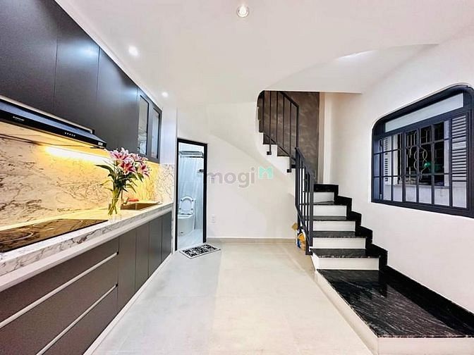 Hình ảnh SỞ HỮU NGAY nhà Lãnh Bình Thăng Q11 58m2 chỉ 1tỷ2 SHR