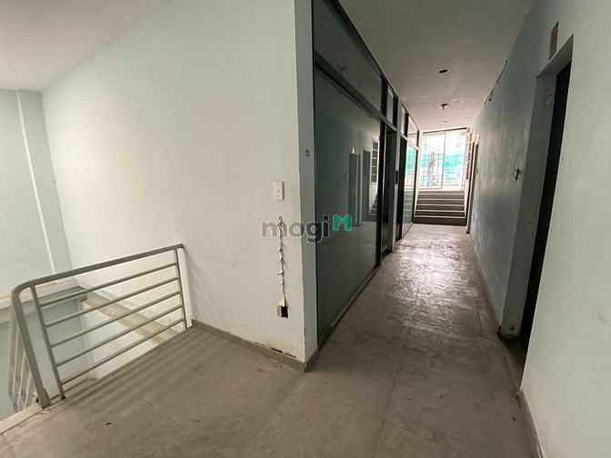 Hình ảnh MT CÔ BẮC, Quận 1 (đối diện Trang Chủ MB66.COM Chính Thức). 7m x 20m, 3 Tầng. Giá 65 triệu