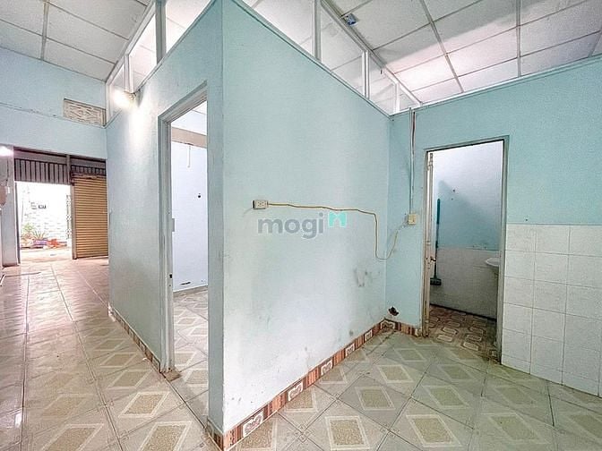 Hình ảnh Cho thuê Nhà Nguyên Căn 1PN 75m2 đường Lê Văn Việt