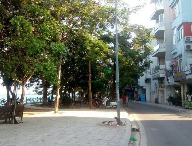 Hình ảnh Tòa nhà 6 tầng thang máy mặt phố Vệ Hồ. DT 120m2, 45 tỷ. Kinh doanh