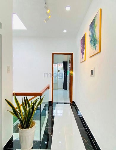 Hình ảnh Nhà SHR Hoàng Diệu, P9, Quận 4, 55m2, 1Tỷ456, 2PN