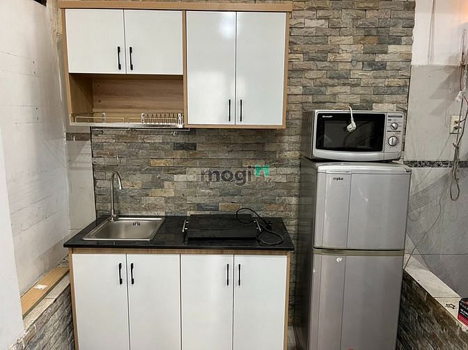 Hình ảnh Cho thuê Studio siêu rộng, tầng trệt, Full NT, Hai Bà Trưng, Quận 1.
