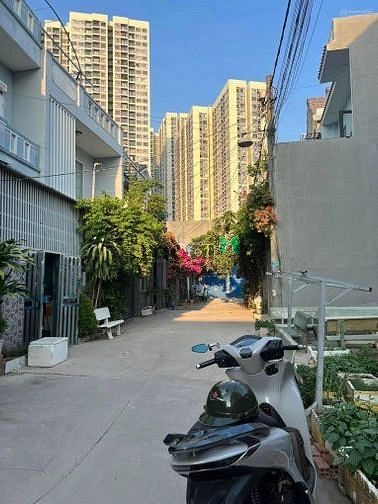 Hình ảnh Ngân hàng thanh lý gấp nền ở Nguyễn Xiển, Quận9. 90m²/2tỷ2. SHR
