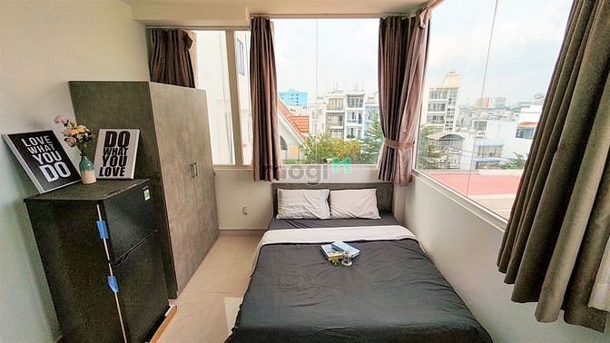Hình ảnh Cho thuê Studio full nội thất cửa sổ Gần Hutech, Văn Lang