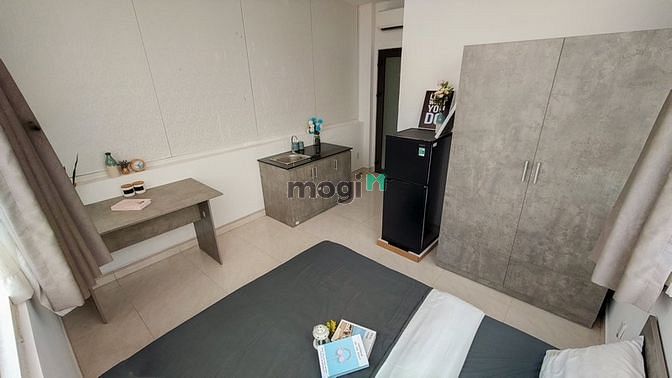 Hình ảnh Cho thuê Studio full nội thất cửa sổ Gần Hutech, Văn Lang