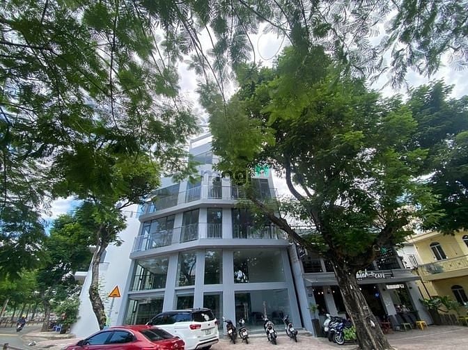 Hình ảnh 15m x 15m, Hầm 5 Tầng. Phường Đa Kao, QUẬN 1. Có thang máy