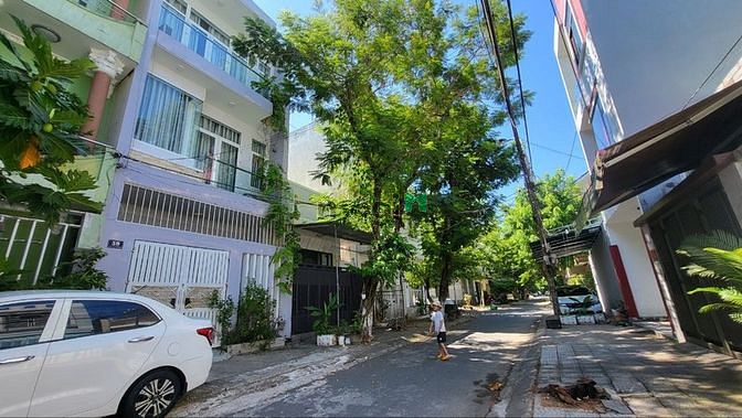 Hình ảnh Bán 90m2 Đất Tặng Kèm NHà C4 Mặt Đường Ung Văn Khiêm, Sát Khu Phố Tây