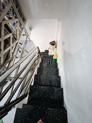 Hình ảnh Căn góc đường số quận 4 giá bèo 2 tỷ thôi 20m2