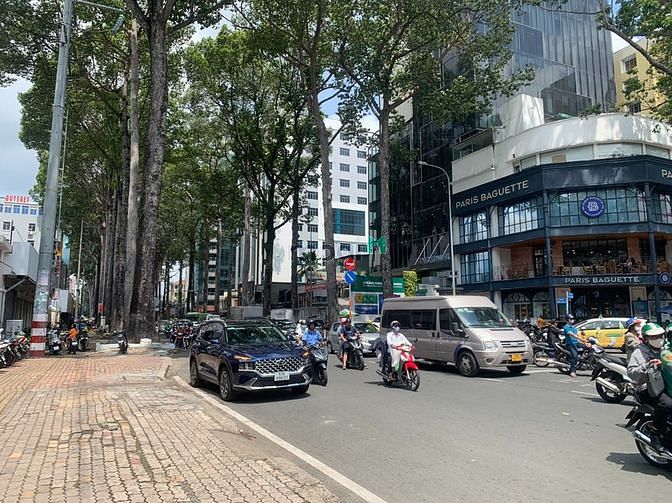 Hình ảnh Cho thuê tòa nhà vị trí đẹp quận 1