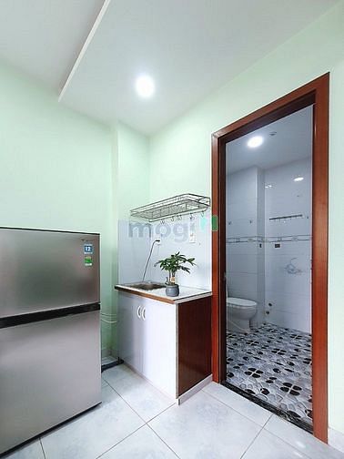 Hình ảnh Cho thuê studio cửa sổ full nội thất gần Hàng Xanh