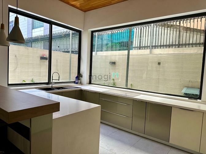 Hình ảnh Cần cho thuê gấp biệt thự tứ lập Mỹ Phú 1b , PMH , Q7 .