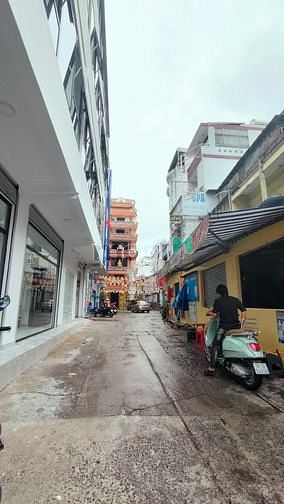 Hình ảnh Cho Thuê Nhà 2 Góc MT Bàn Cờ, Quận 3