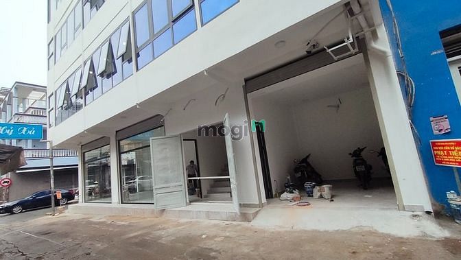 Hình ảnh Cho Thuê Nhà 2 Góc MT Bàn Cờ, Quận 3
