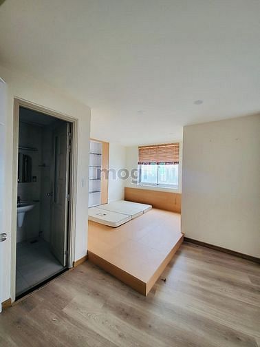 Hình ảnh NHÌN LÀ MÊ NGAY Trang Chủ MB66.COM / Đăng Ký Tặng 66K Terra Royal Q3 2PN 72m2, 2tỷ210, NTCB
