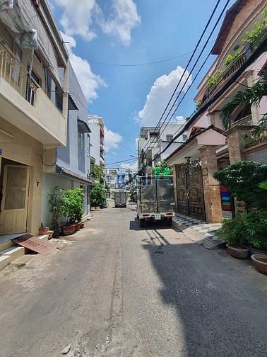 Hình ảnh Nhà mới Lê Thúc Hoạch, Tân Phú, ngang khủng 4,6m2 giá chỉ 5 tỷ