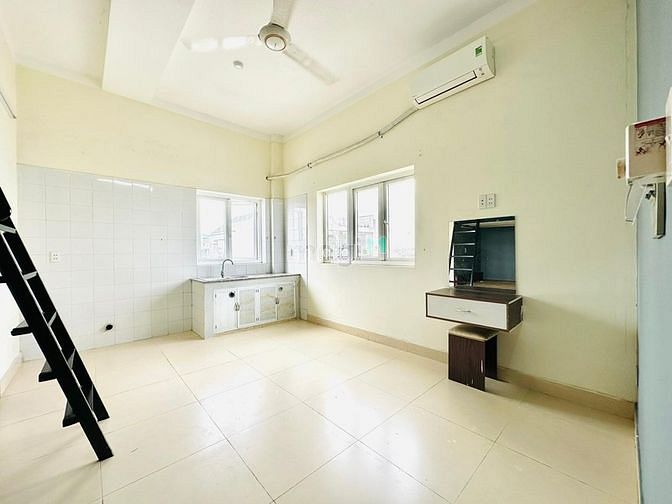 Hình ảnh CHO THUÊ PHÒNG TRỌ CÓ GÁC Ngay cầu Tham Lương RỘNG 35m2