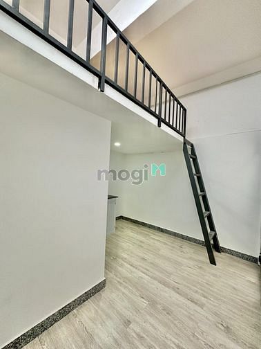 Hình ảnh Phòng Gác Cao Cấp Q10, Phòng mới, bancol thoáng mát